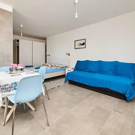 Mirna Apartmán *
